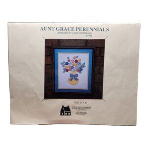 Aunt Grace Perennials Flowers Vase Yo Yo Quilt Pattern Wall Hanging using scraps